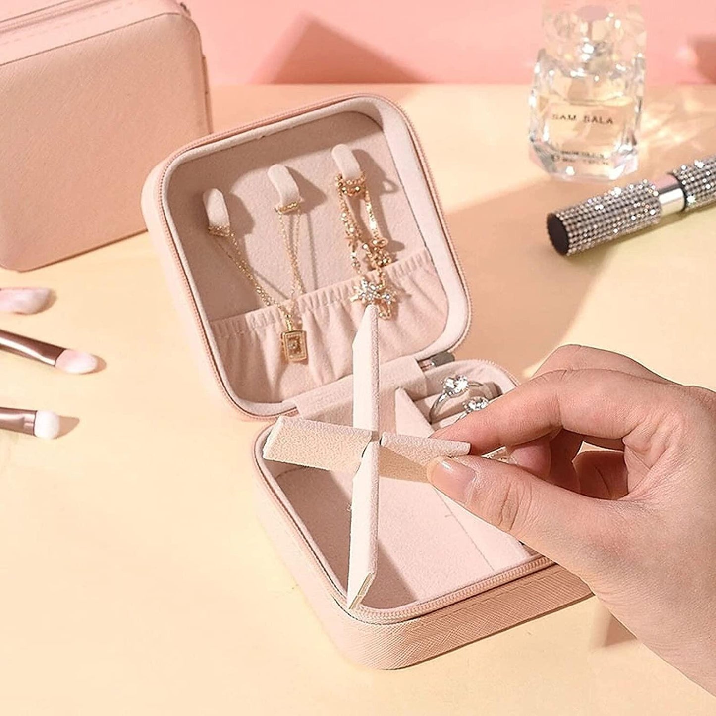 Portable Jewellery Organizer